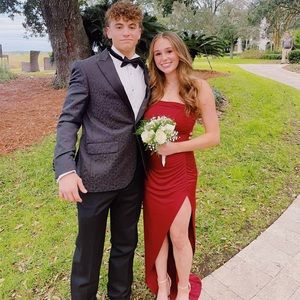 BEAUTIFUL DRESS WORN ONCE!!